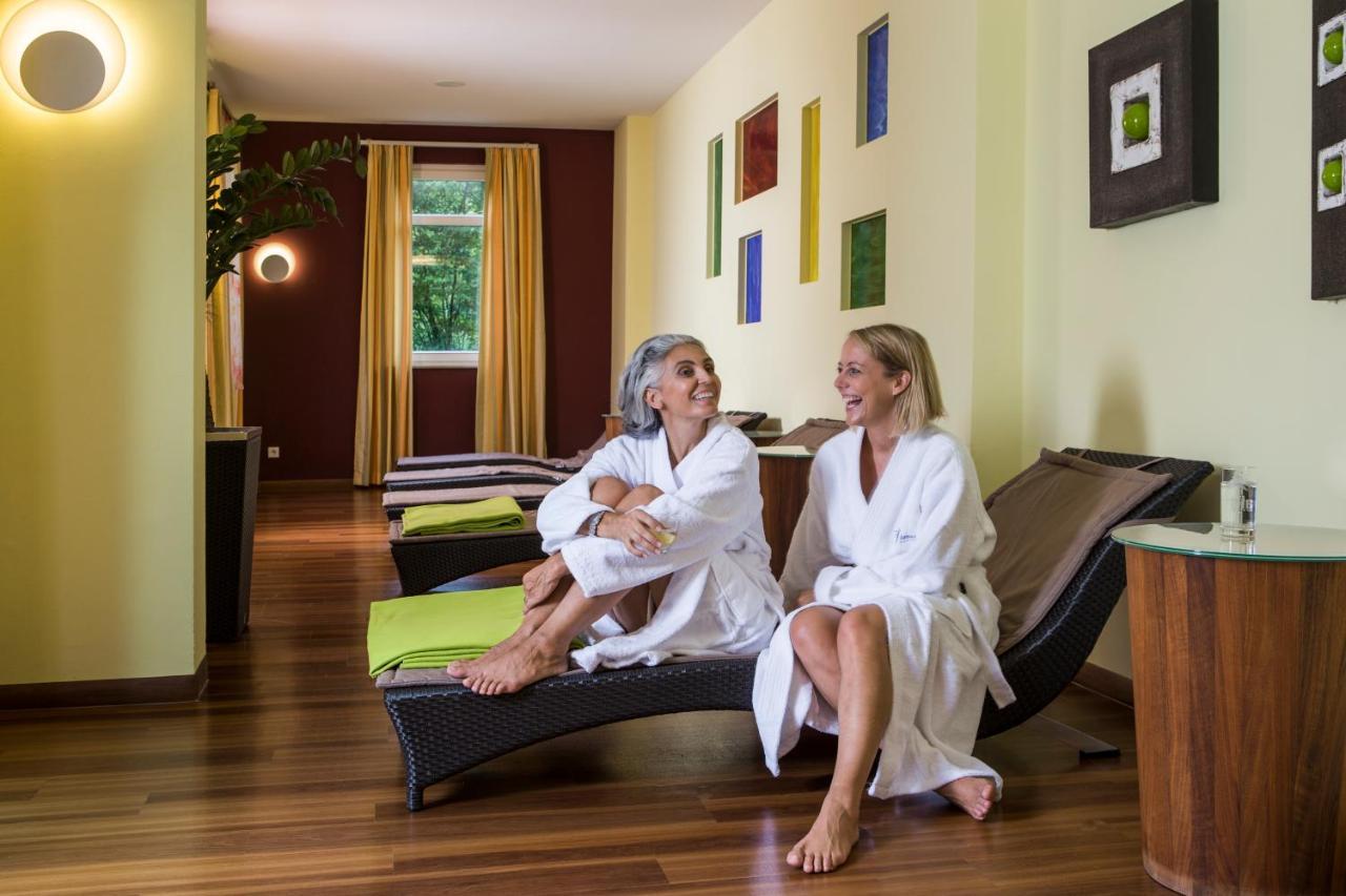 Johannesbad Hotel Phoenix Bad Fussing Bagian luar foto