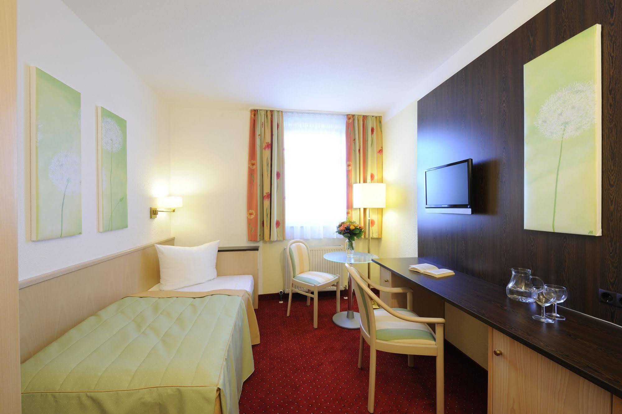 Johannesbad Hotel Phoenix Bad Fussing Bagian luar foto