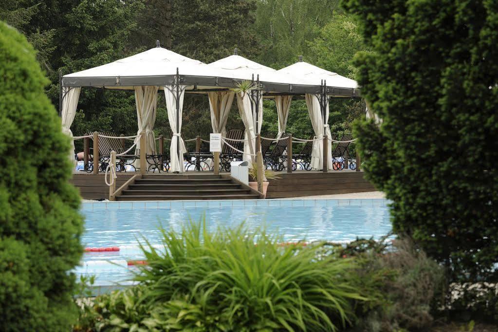 Johannesbad Hotel Phoenix Bad Fussing Bagian luar foto